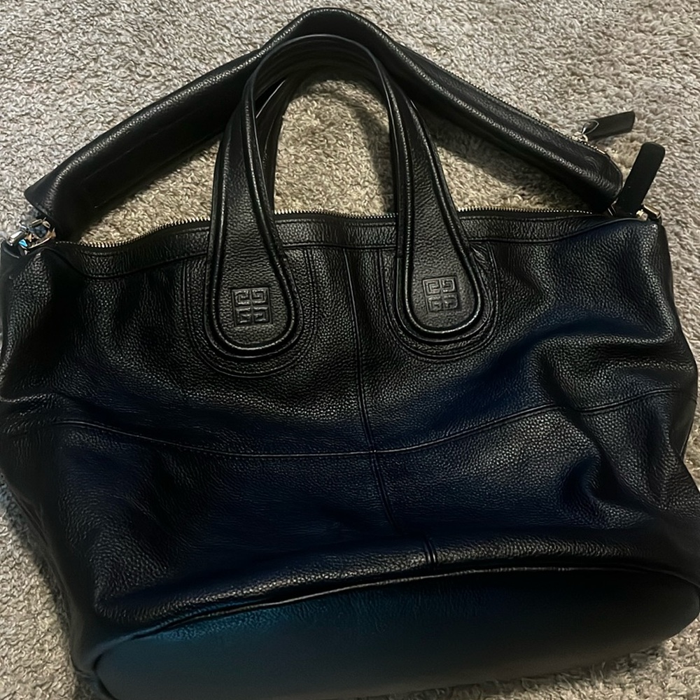 GIVENCHY Nightingale leather in black Made in Italy 🇮🇹 MA0142